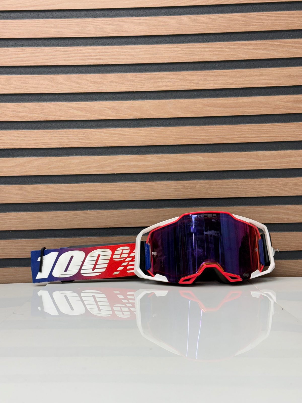 READ 100% Armega Goggles Red / White / Blue - HiPER Purple Mirror Lens