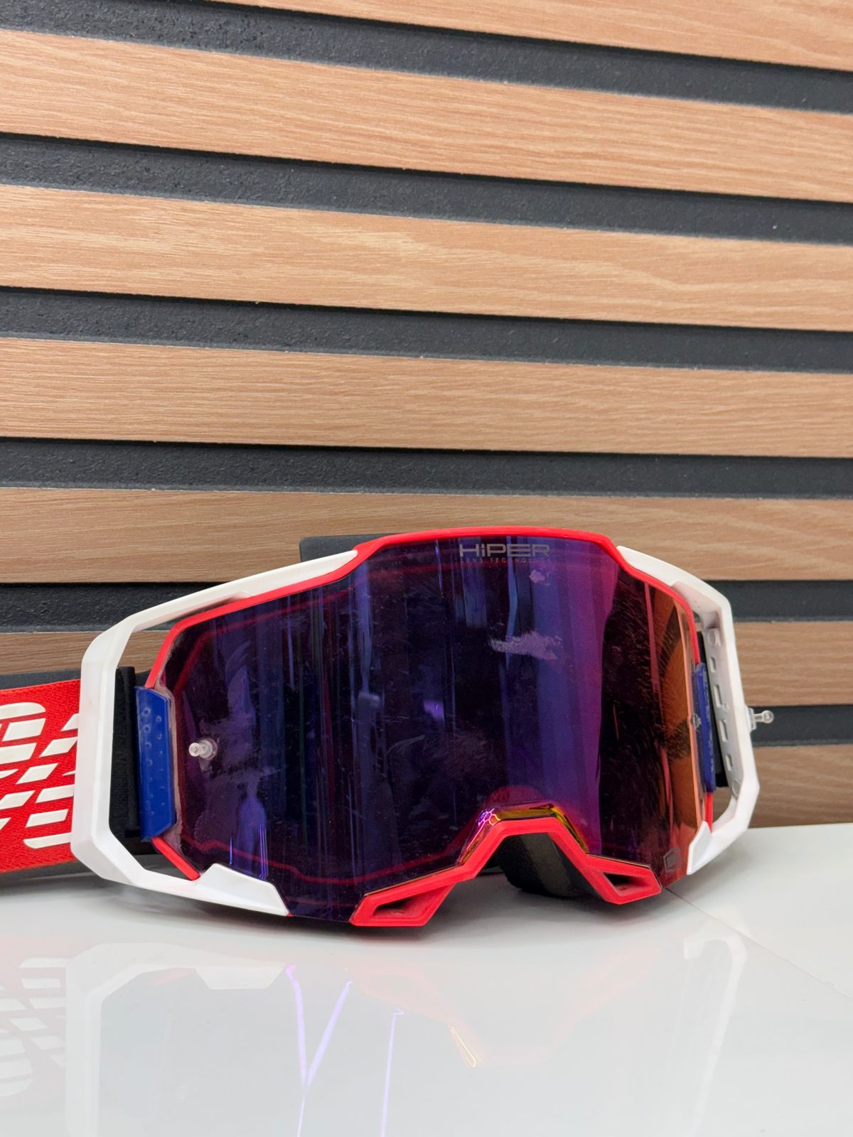 READ 100% Armega Goggles Red / White / Blue - HiPER Purple Mirror Lens